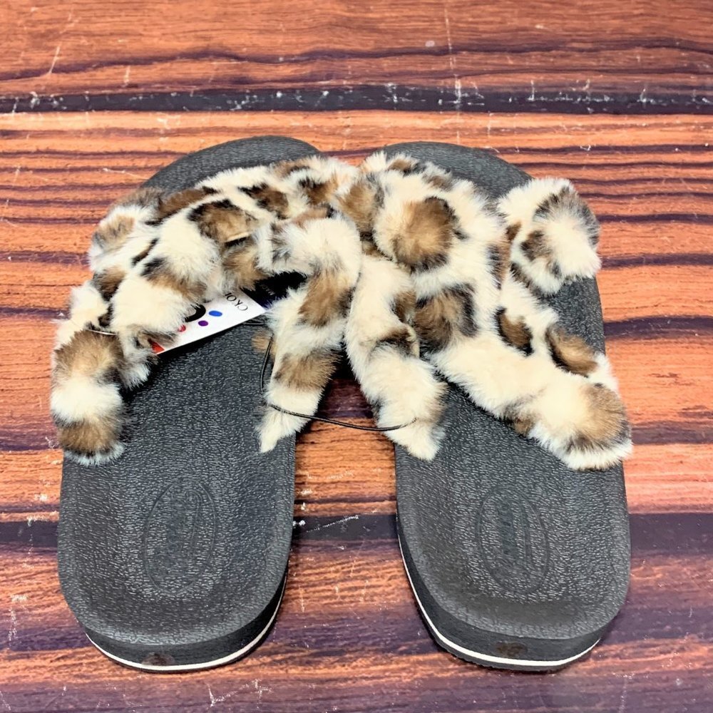 Fuzzy Leopard Slides Size 8.5 - Picture 6 of 8